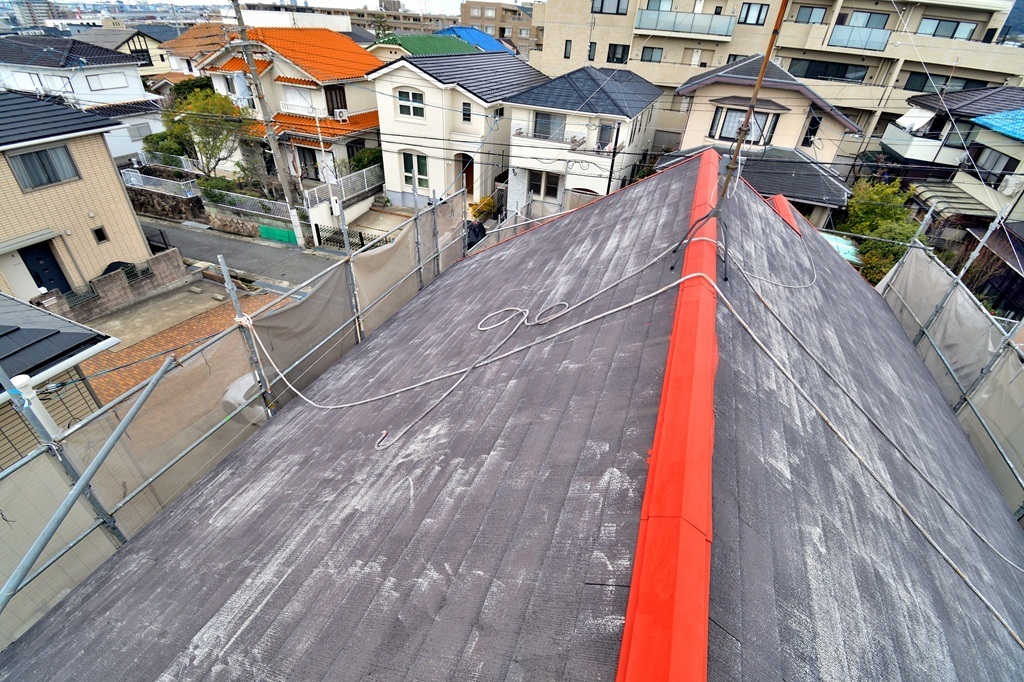 屋根の高圧洗浄後