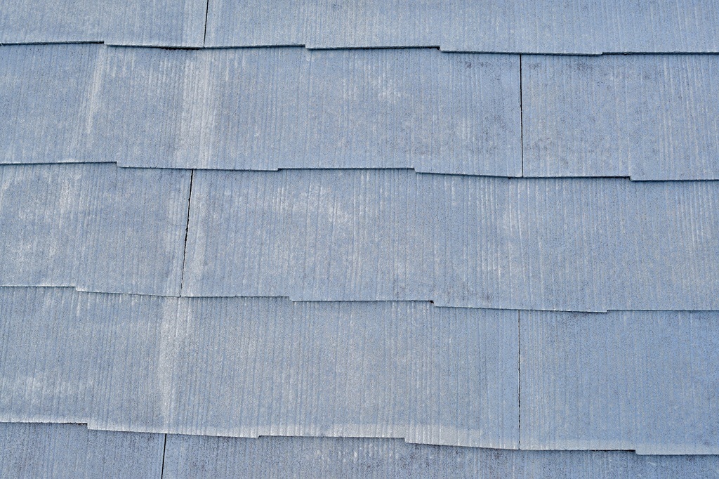 屋根シーラー塗装後1回目