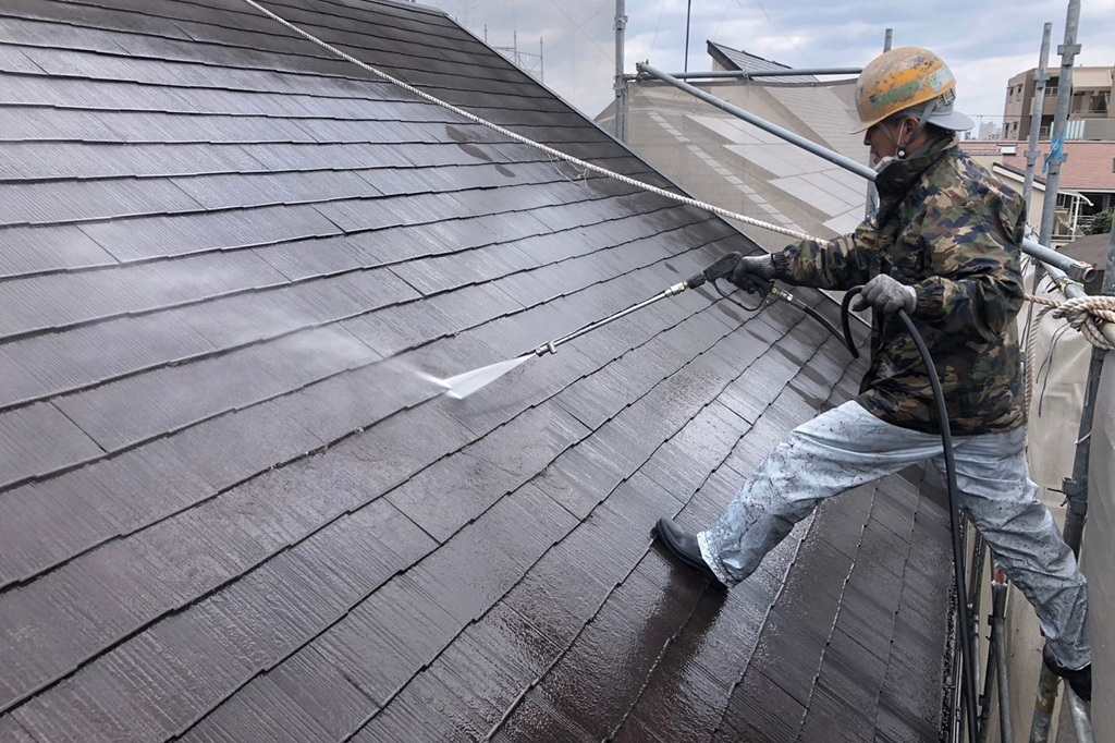 屋根の高圧洗浄
